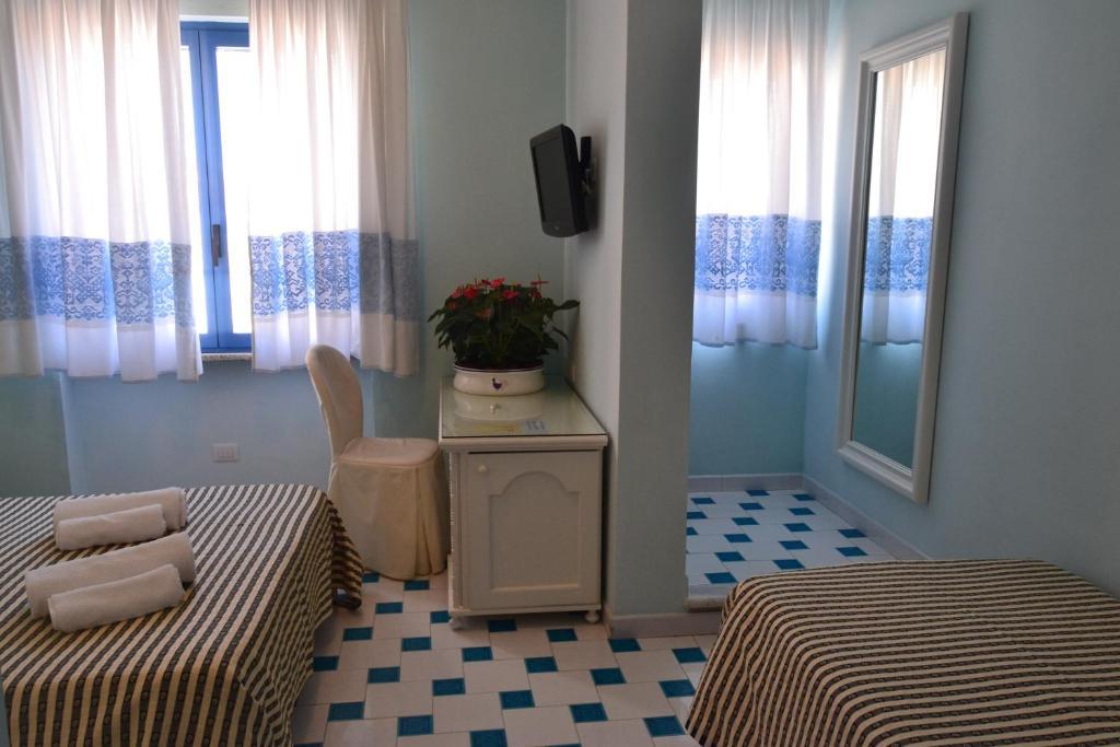 גולפו אראנצ'י Hotel La Lampara מראה חיצוני תמונה
