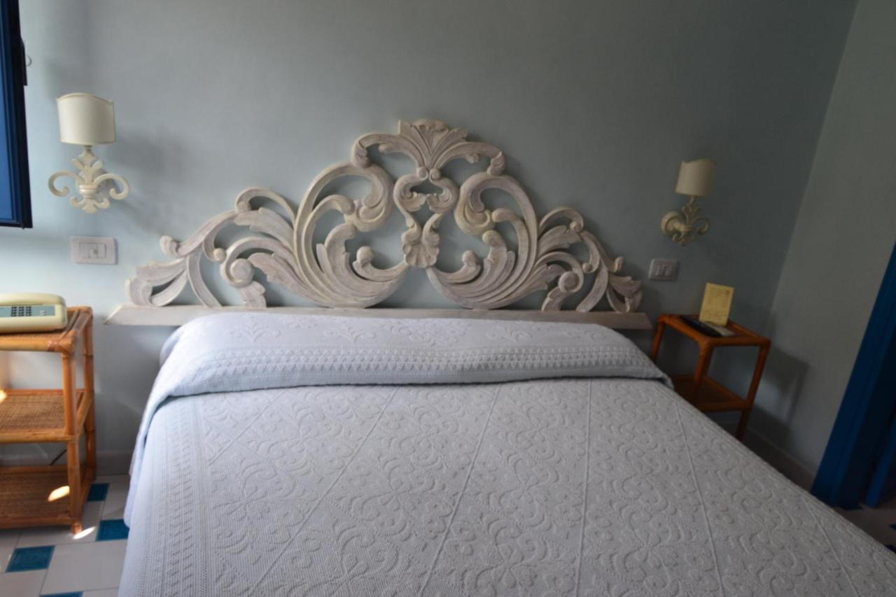 גולפו אראנצ'י Hotel La Lampara חדר תמונה